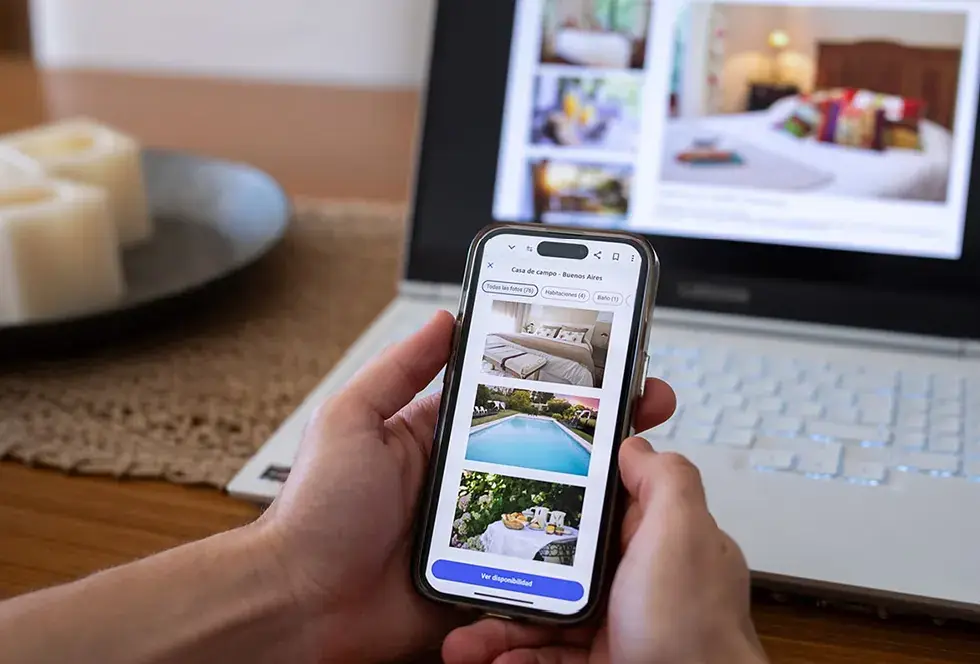 Consulta de un alojamiento desde la web y el celular