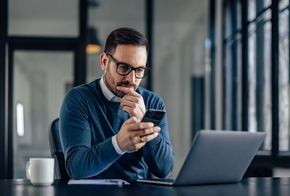 SEO y SEM para servicios financieros, mantenimiento, educación, consultorías