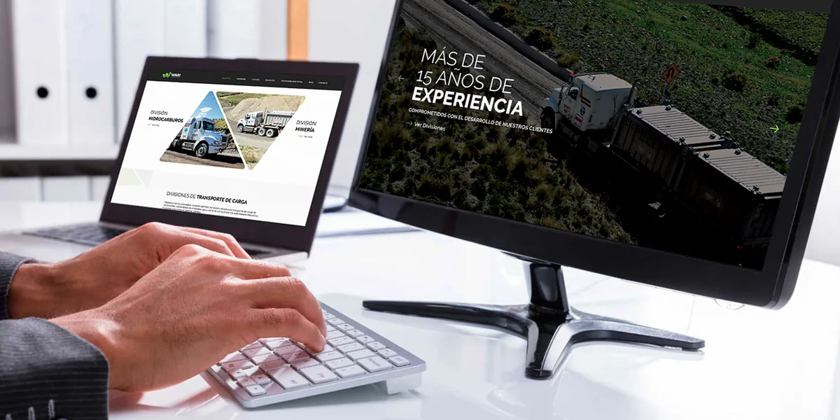 Diseño web de Wari Service mostrado en computadora y tableta